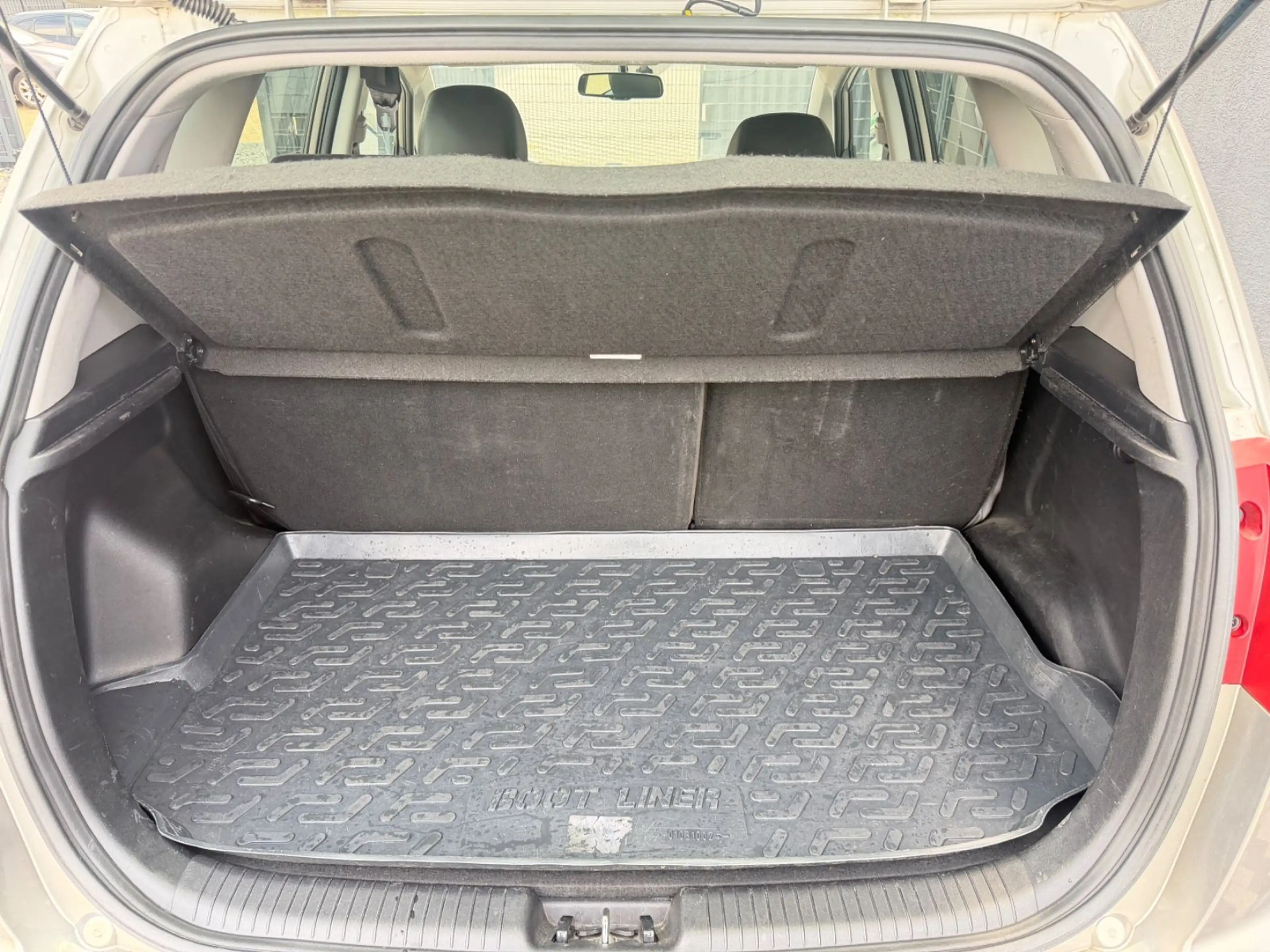 Kia Venga Spirit Navi Leder Kamera Automatik — photo 10