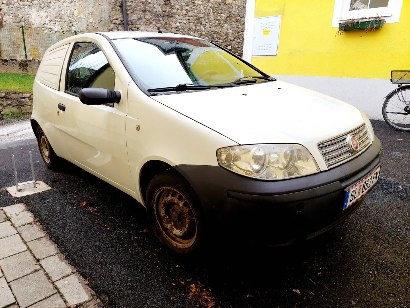 Fiat Punto Punto Classic 1,2 Active Classic Active Weiß - 1