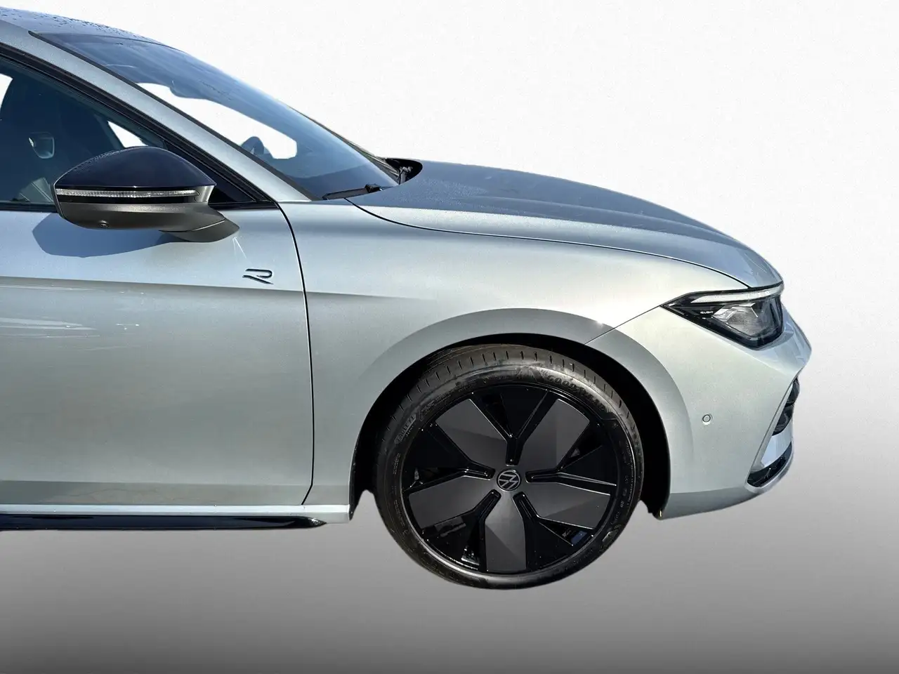 Volkswagen Passat Variant 1.5 TSI eHybrid R-Line AHK PANO 4