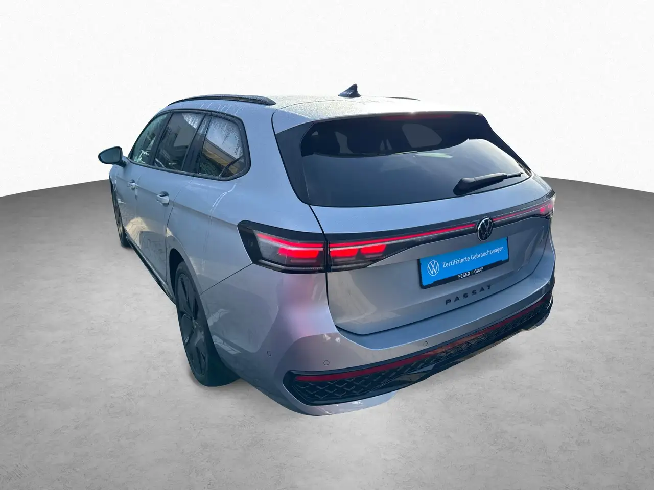 Volkswagen Passat Variant 1.5 TSI eHybrid R-Line AHK PANO 7