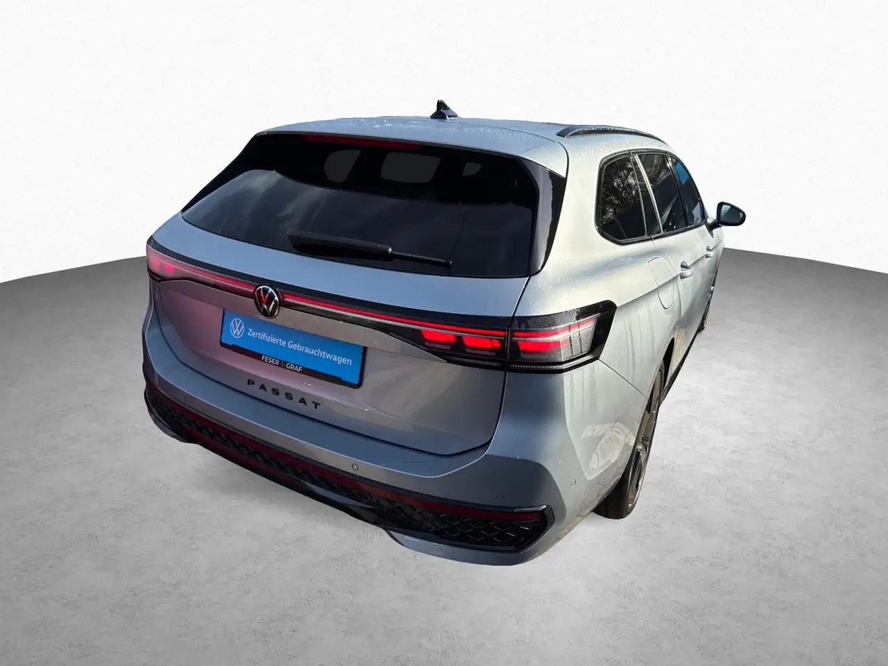 Volkswagen Passat Variant 1.5 TSI eHybrid R-Line AHK PANO 5