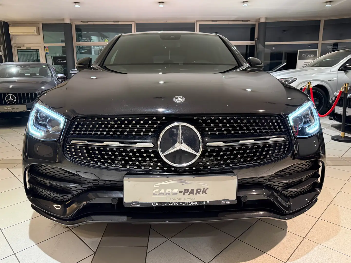 Mercedes-Benz GLC 220 GLC-Coupe 220 d 4Matic 9G-TRONIC AMG Line Schwarz - 2