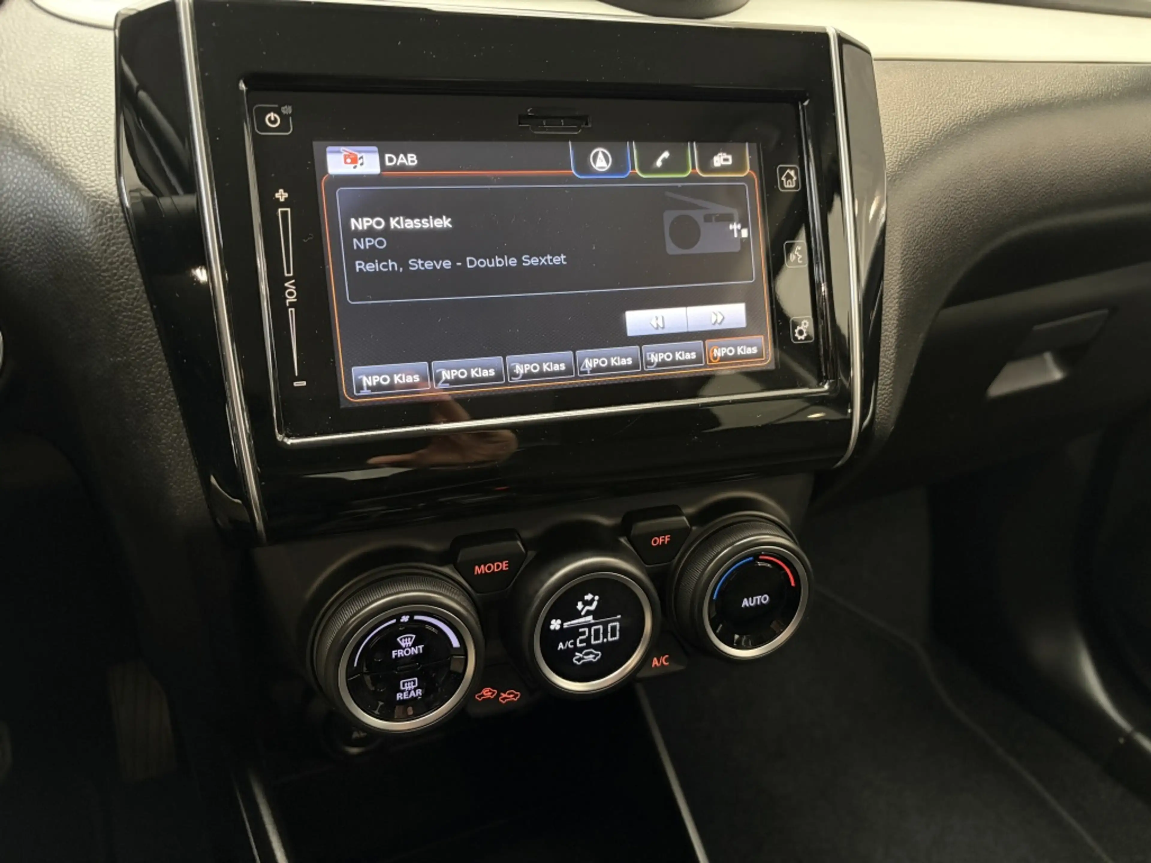 Suzuki Swift 1.2 Stijl [ AUTOMAAT I DEALER OH I APPLECARPLAY & — photo 11