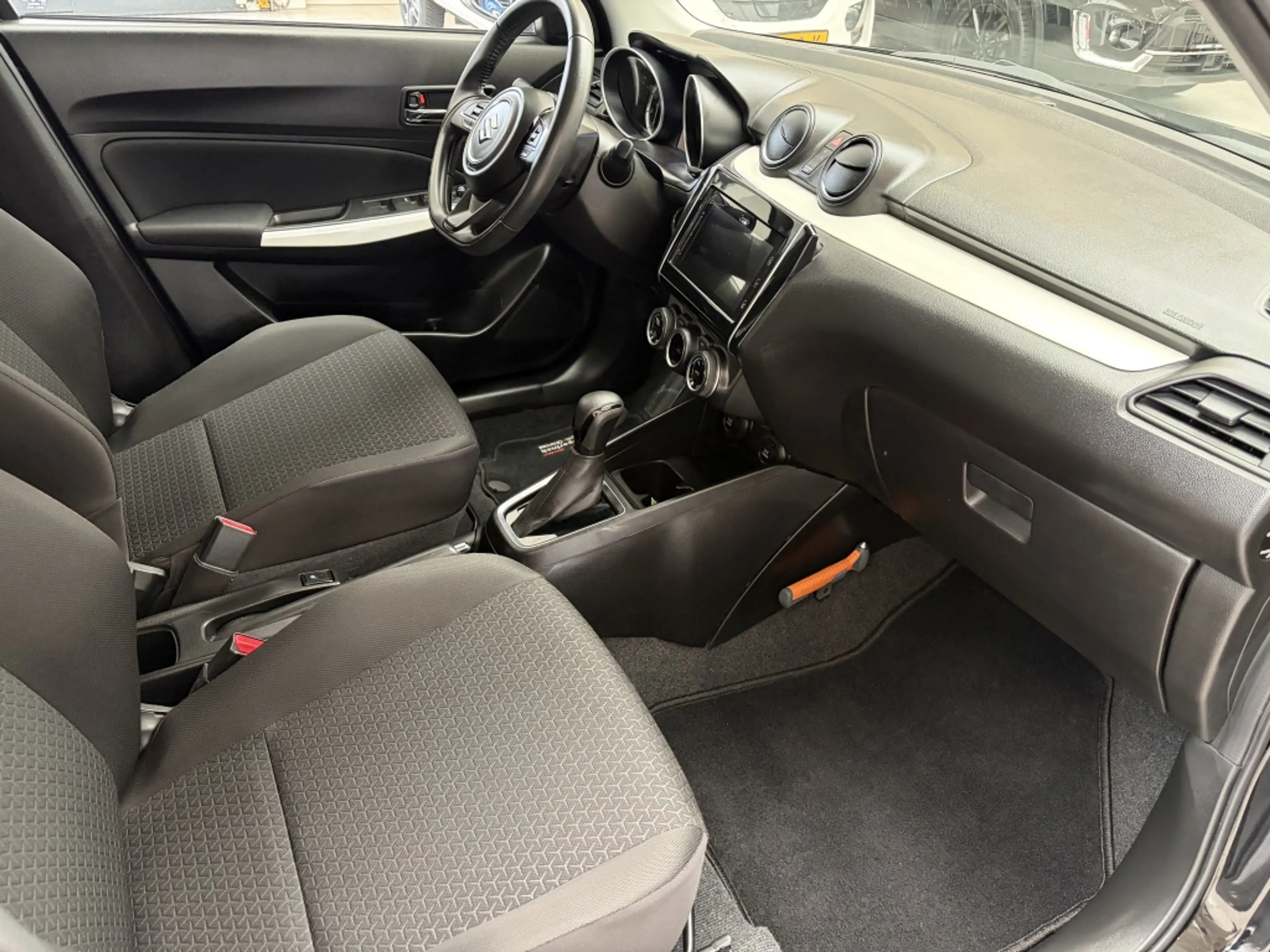 Suzuki Swift 1.2 Stijl [ AUTOMAAT I DEALER OH I APPLECARPLAY & — photo 20