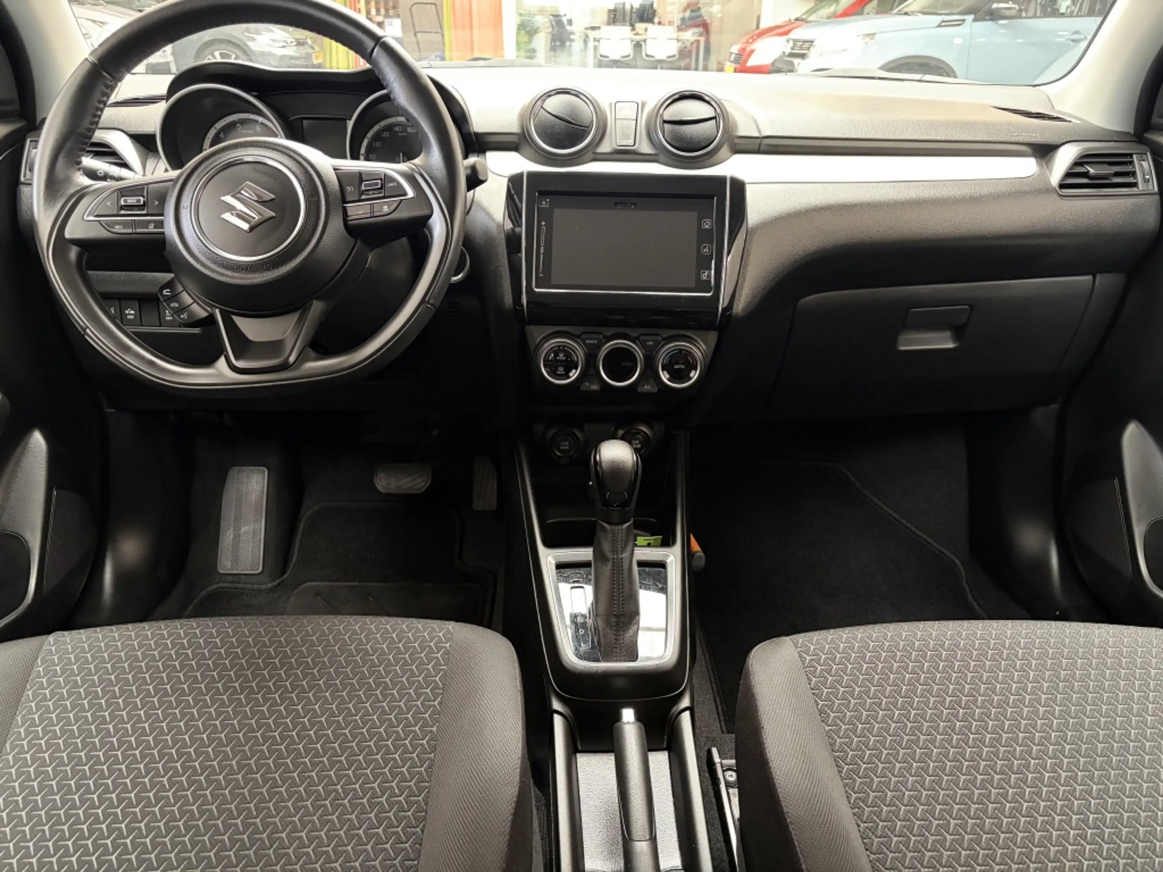 Suzuki Swift 1.2 Stijl [ AUTOMAAT I DEALER OH I APPLECARPLAY & — photo 2