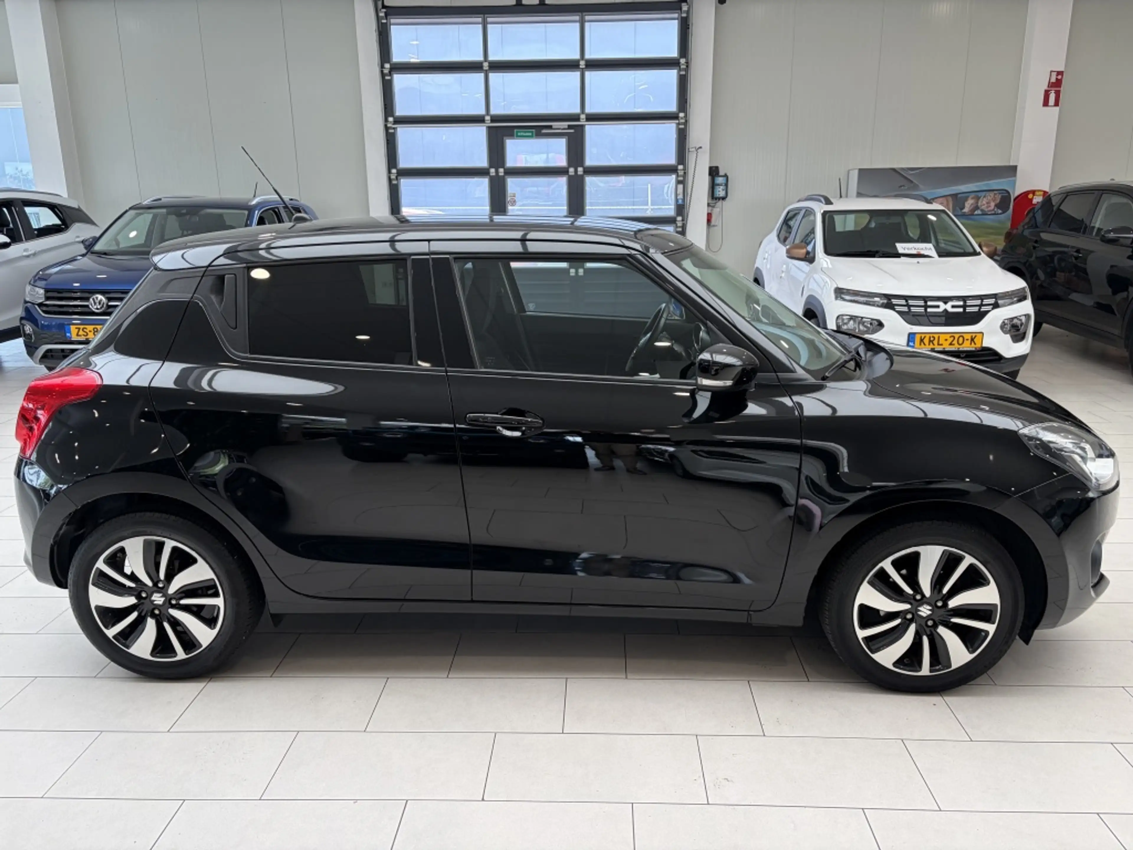 Suzuki Swift 1.2 Stijl [ AUTOMAAT I DEALER OH I APPLECARPLAY & — photo 9