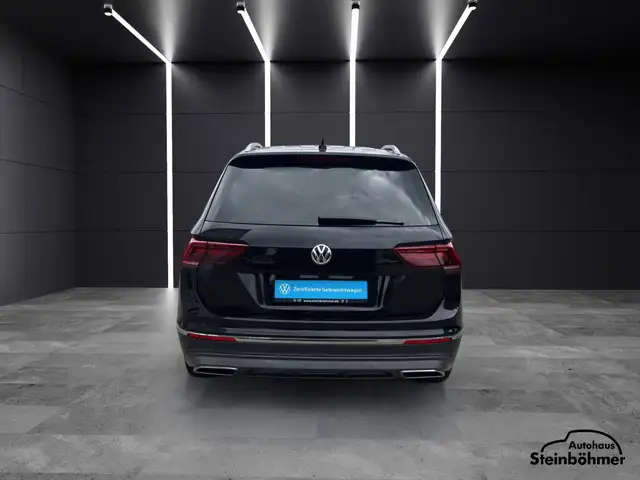 Volkswagen Tiguan view 5