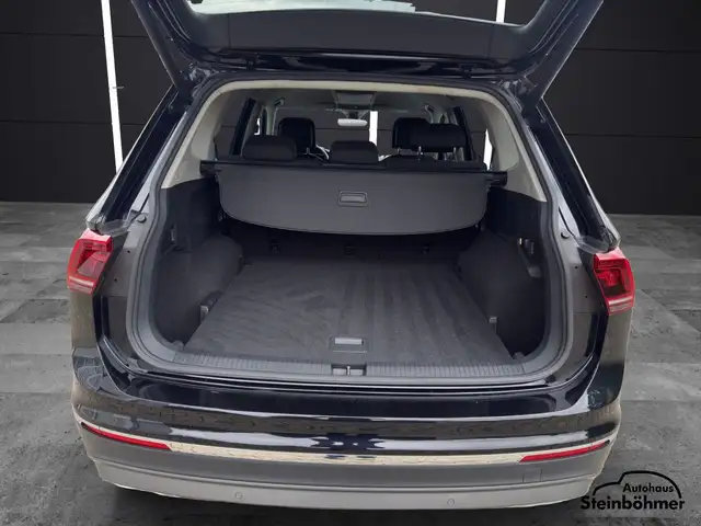 Volkswagen Tiguan view 6