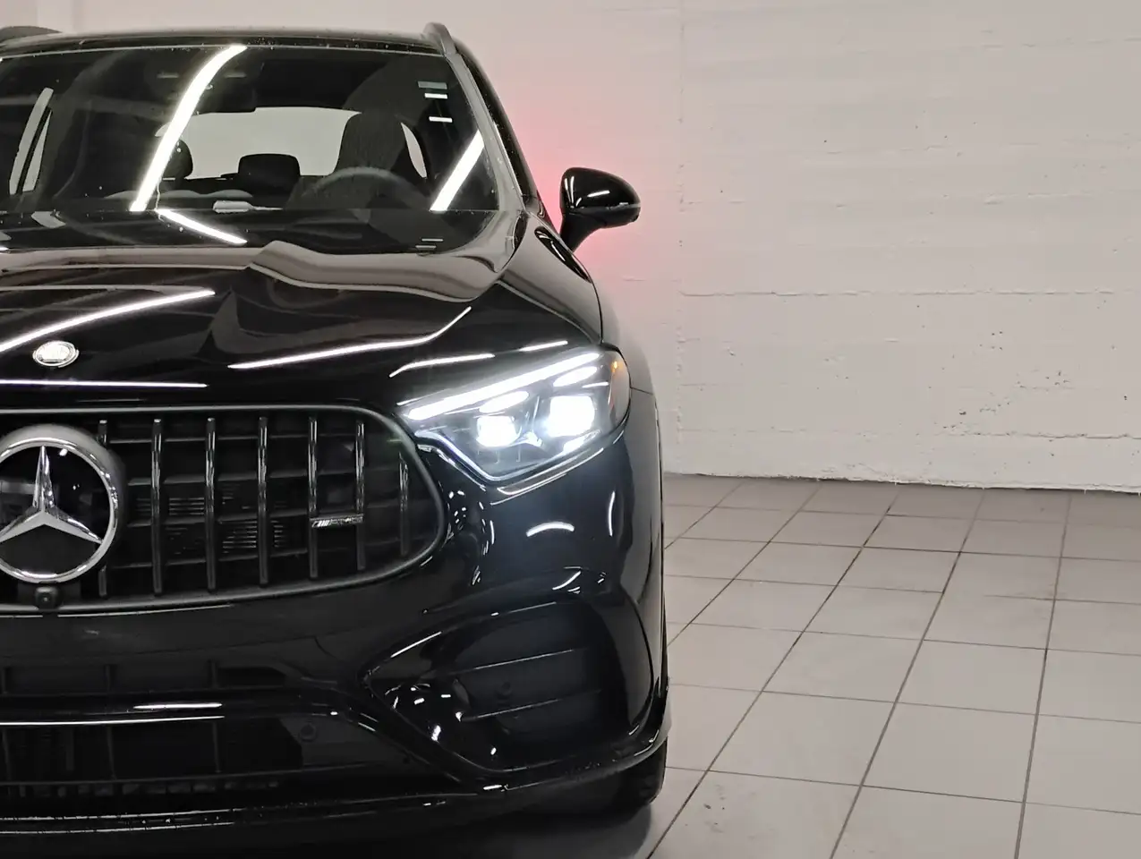 Mercedes-Benz GLC снимка Mercedes-Benz GLC