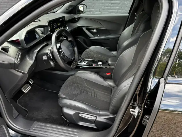 Peugeot 2008 view 13