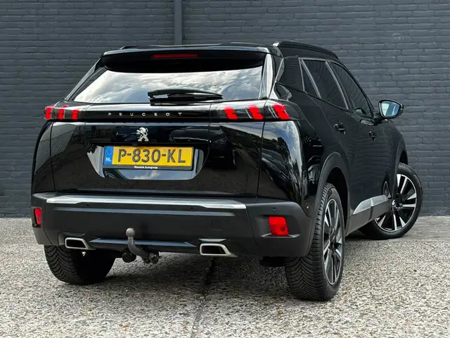 Peugeot 2008 view 4