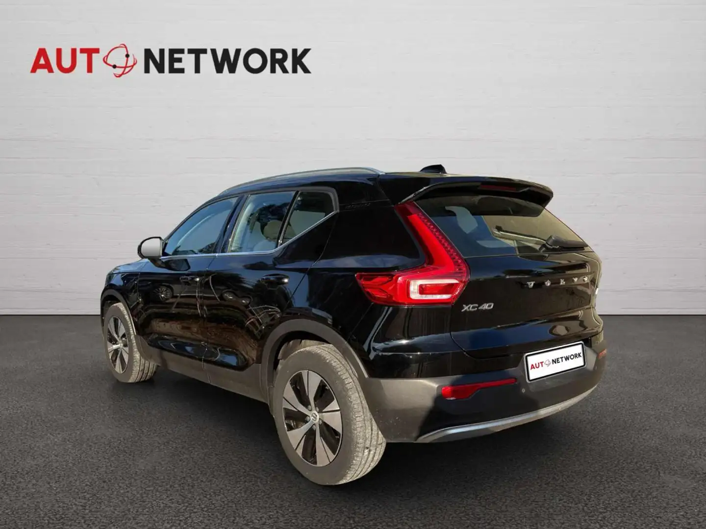 Volvo XC40 T4 Recharge Plug-in Hybrid Inscription Exp | Tetto Noir - 2