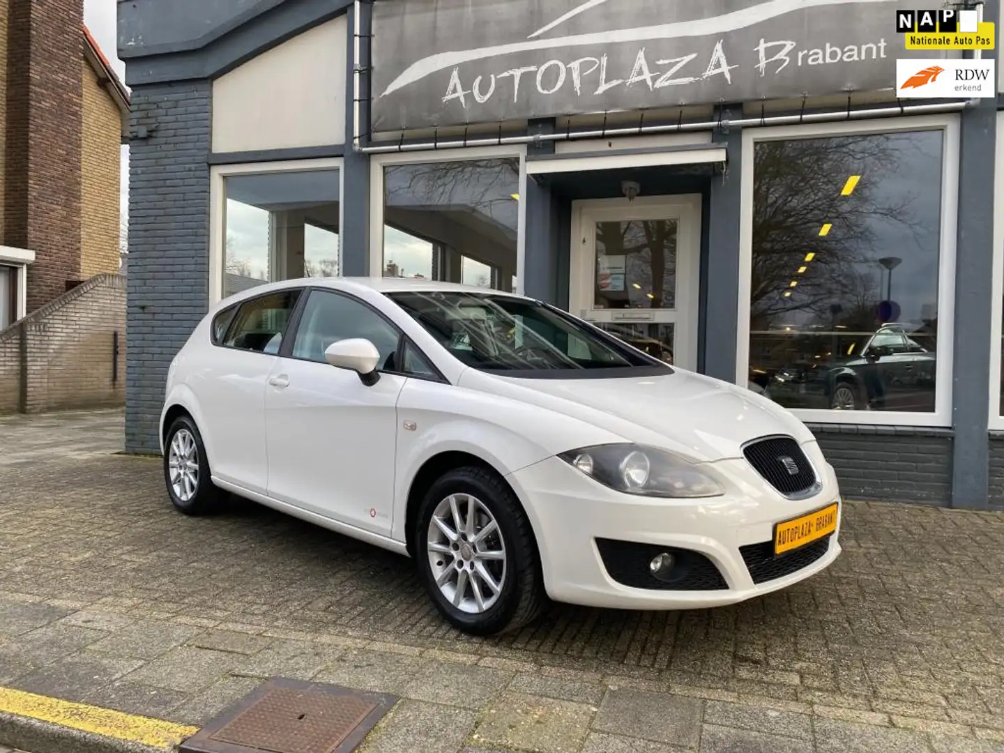 SEAT Leon 1.2 TSI COPA / CLIMAT / CRUISE / PDC Wit - 1