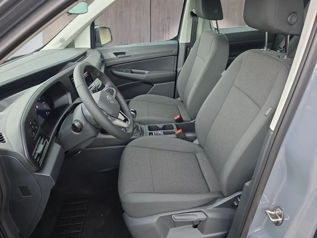 Volkswagen Caddy 1,5TSI 116PS 4*J.Gar/ACC/App Connect ** 9