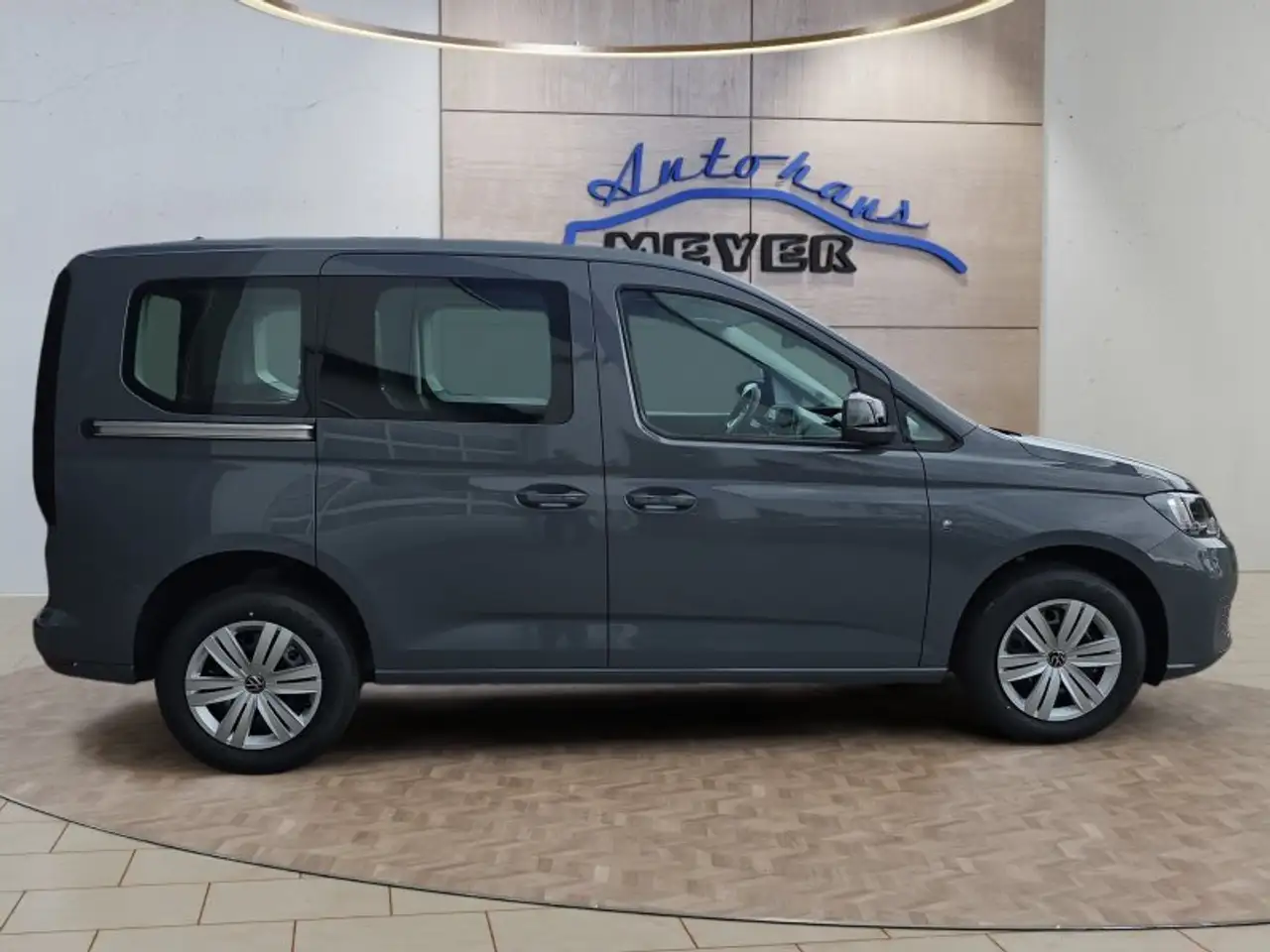 Volkswagen Caddy 1,5TSI 116PS 4*J.Gar/ACC/App Connect ** 6