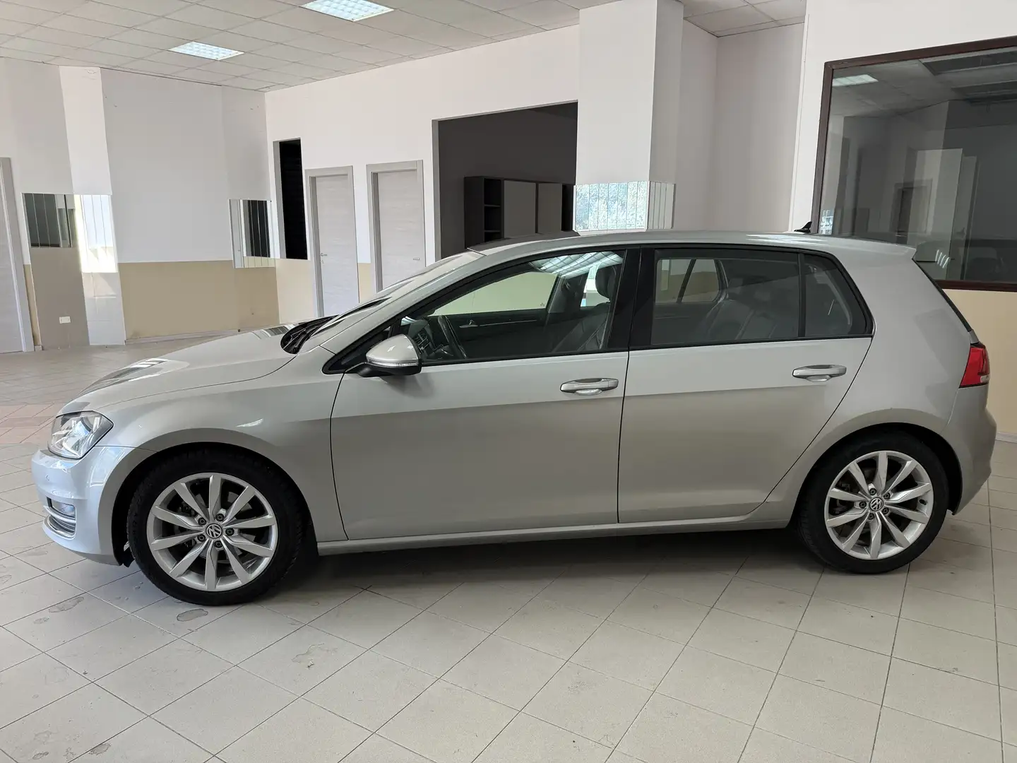 Volkswagen Golf 5p 1.6 tdi  Highline 4 Motion - 1