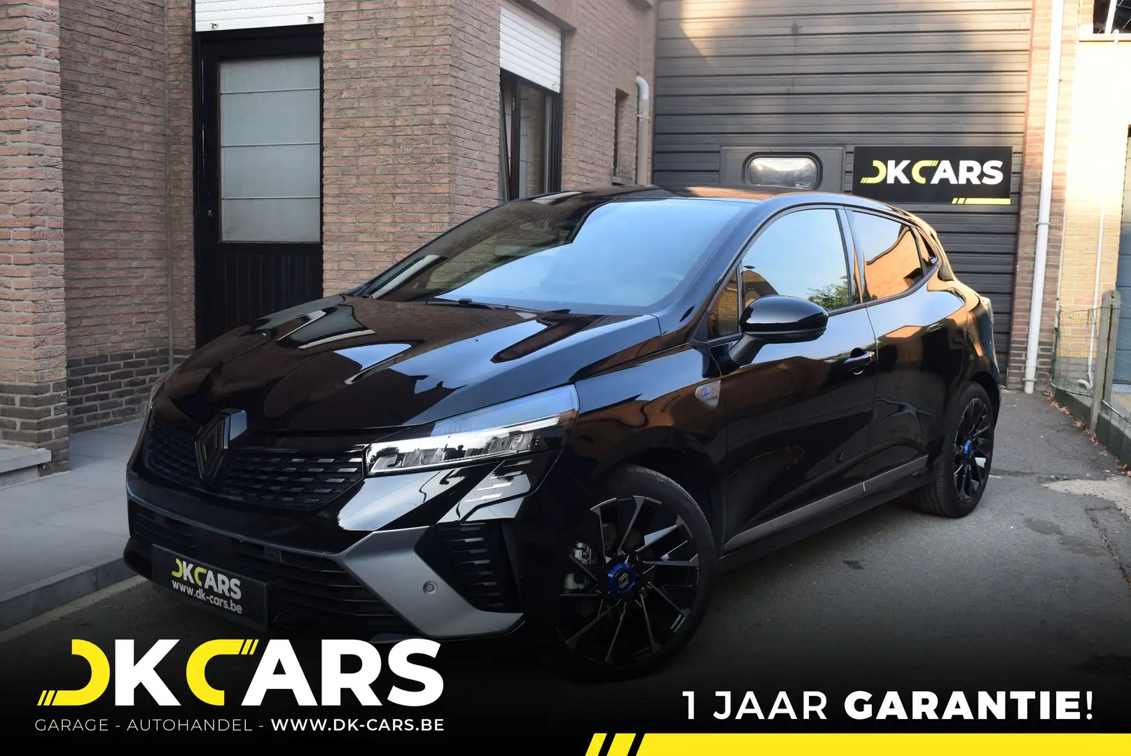 Renault Clio 1.6i E-TECH HYBRID 145 Alpine - NAVI/ LED / LEDER Zwart - 1