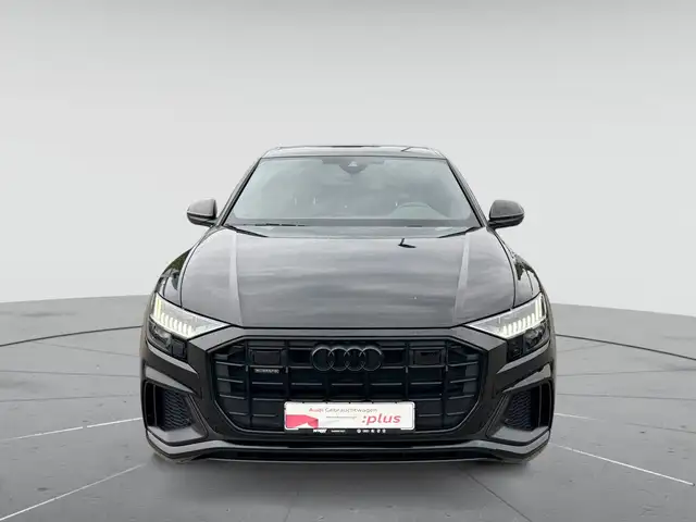 Audi Q8 view 2