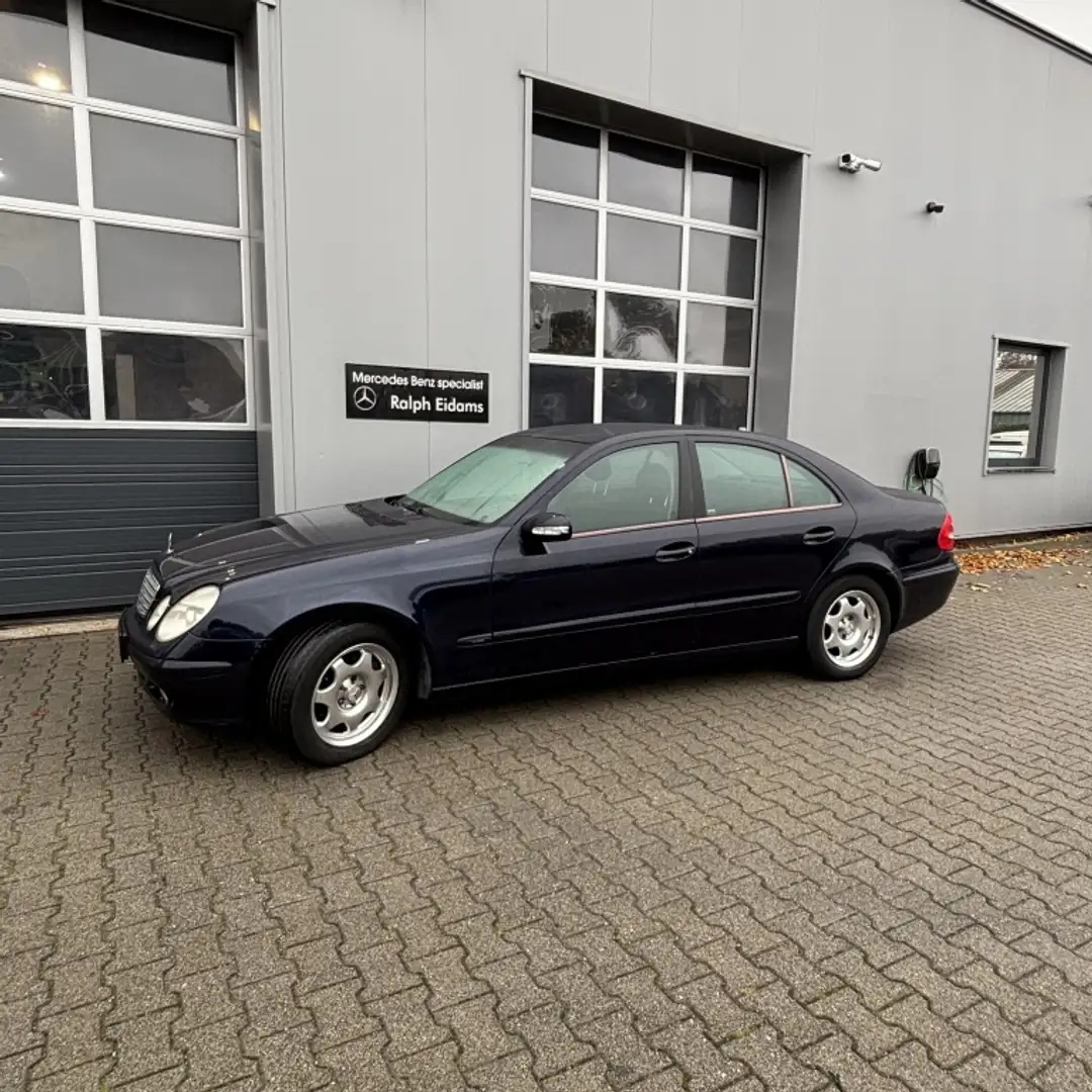 Mercedes-Benz E 200 K. Classic Blauw - 1