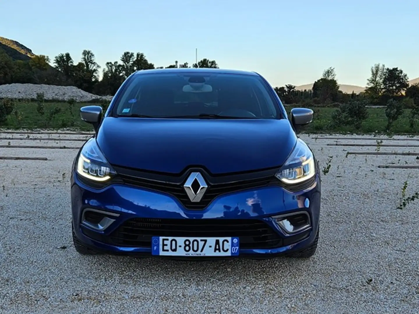 Renault Clio IV GT line 1.2 TCe 16V 120 cv Bleu - 2