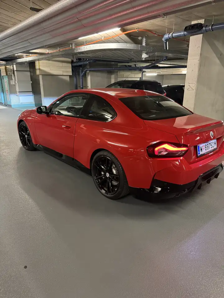 BMW 230