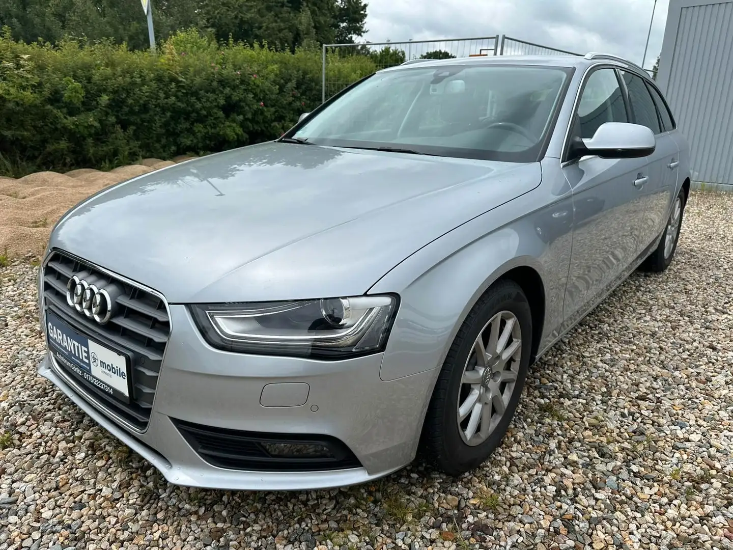 Audi A4 Avant2.0TDI*Attraction*XEN*AHK*8FACH*TOP! Argent - 1