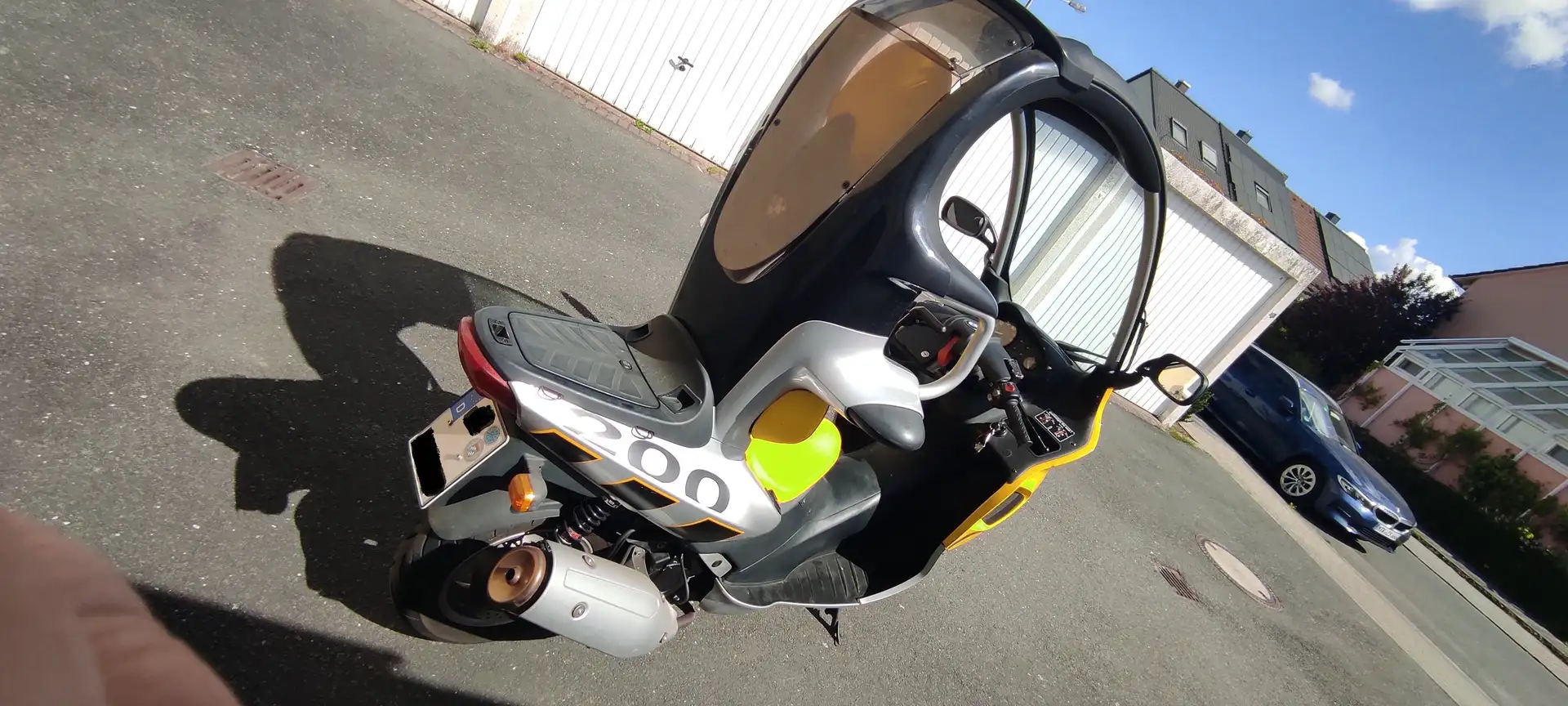 BMW C1 200 Žlutá - 1