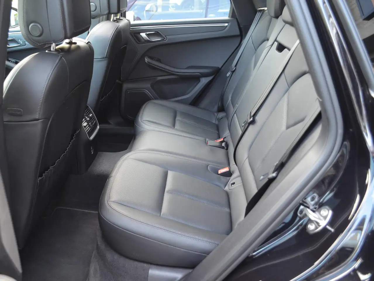 Porsche Macan 2.0 PDK * CHRONO SPORT PLUS * AIR SUSPENSION * ACC * SPORT EXHAUST, миниатюра 13