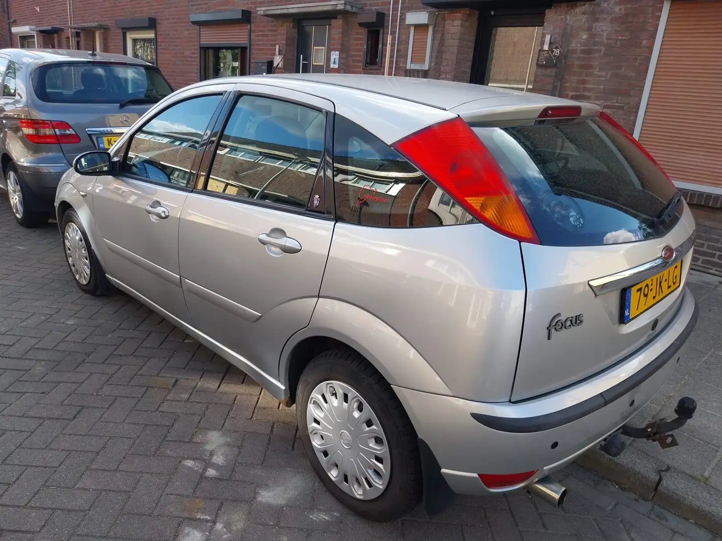 Ford Focus Focus 1.8-16V Ghia Zilver - 1
