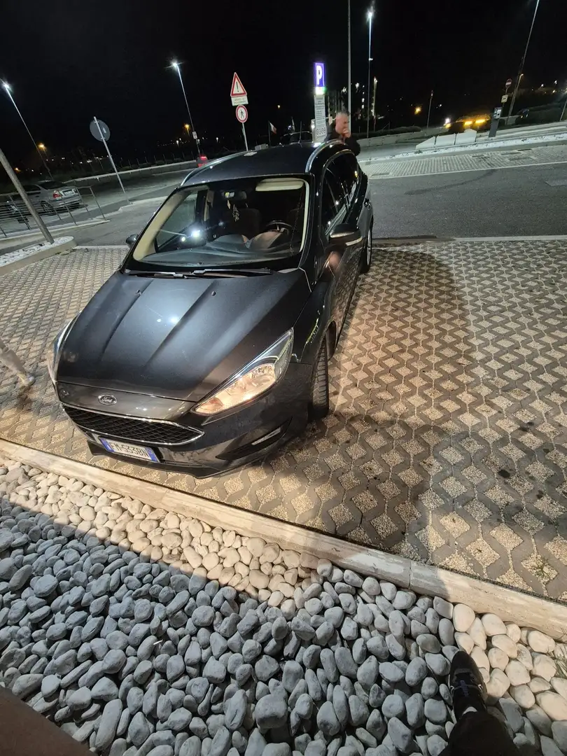 Ford Focus Turnier 2.0 TDCi DPF Start-Stopp-System Business - 2