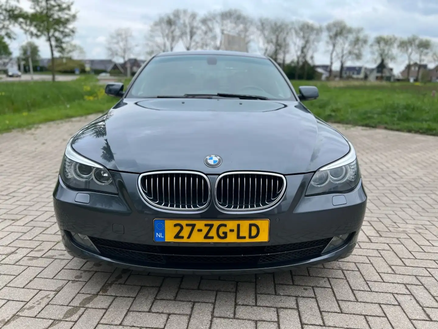 BMW 520 5-serie 520i individual 165000km NAP YOUNGTIMER Grijs - 2