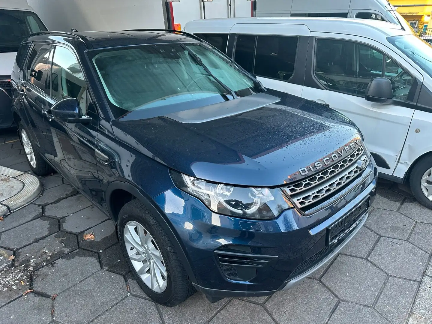 Land Rover Discovery Sport SE AWD 2.0 // MOTORSCHADEN Синий - 2