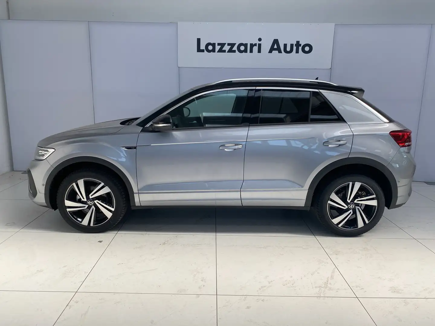 Volkswagen T-Roc 1.5 TSI ACT DSG R-Line Gris - 2