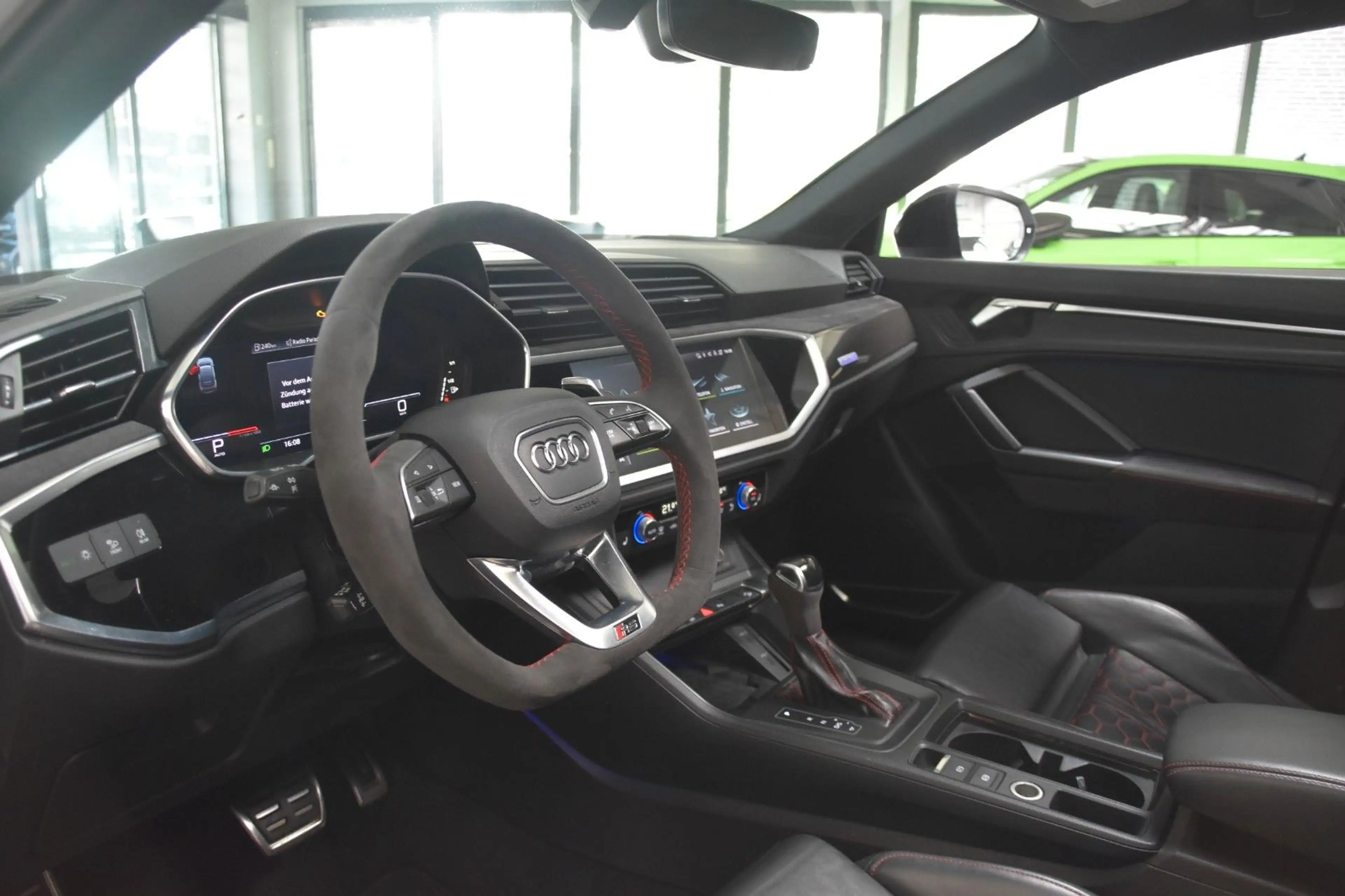 Audi RS Q3 Sportback 2.5 TFSI MLED 360°Kam Pano AHK — photo 15
