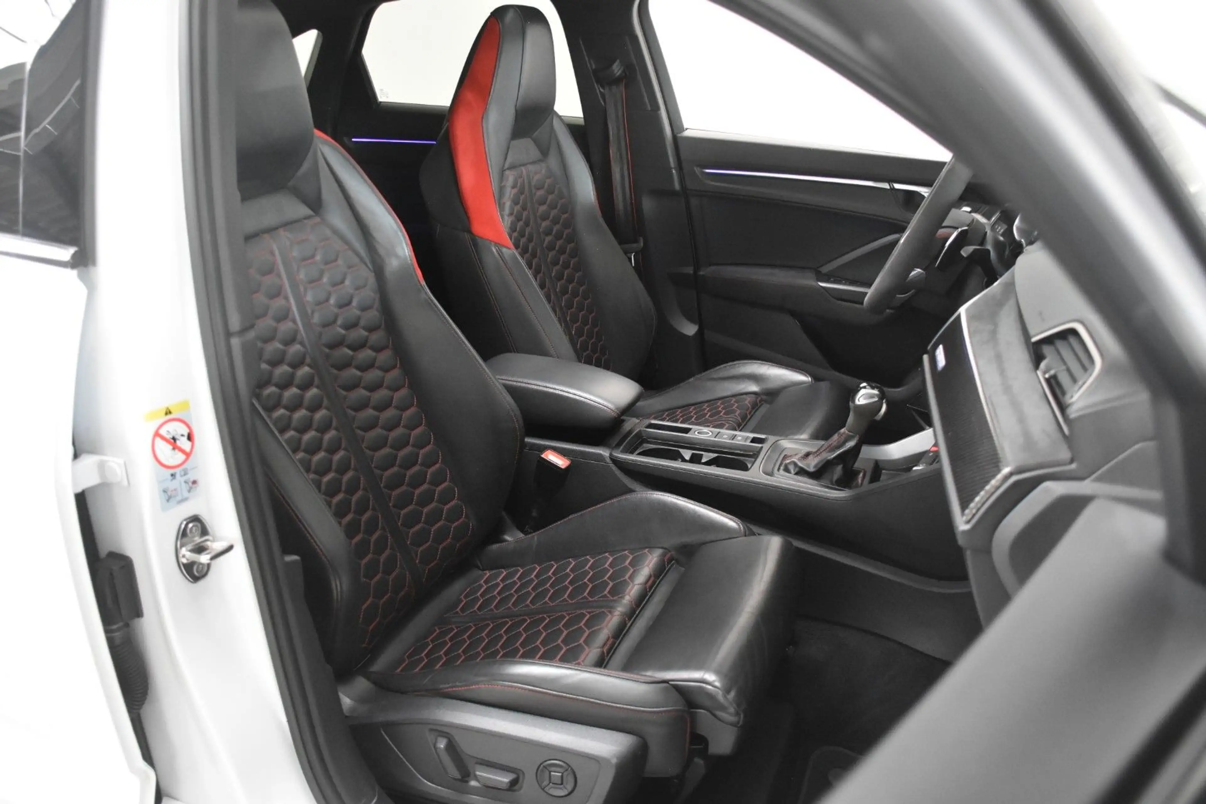 Audi RS Q3 Sportback 2.5 TFSI MLED 360°Kam Pano AHK — photo 13