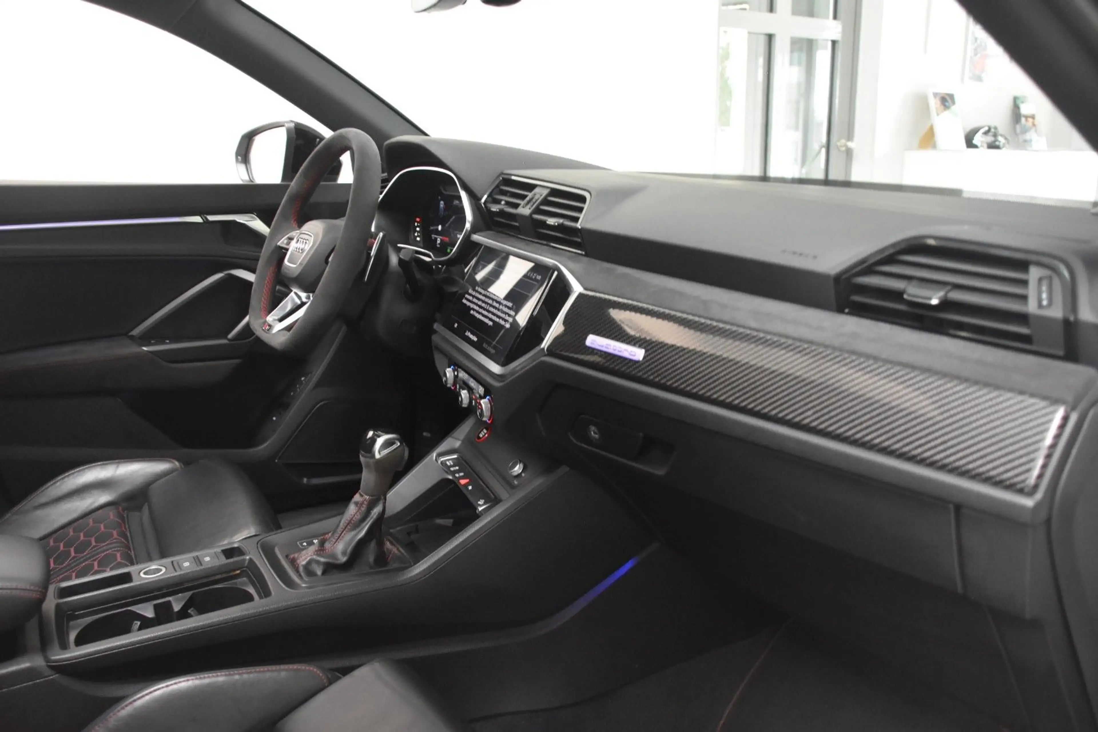 Audi RS Q3 Sportback 2.5 TFSI MLED 360°Kam Pano AHK — photo 14