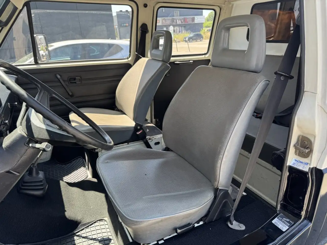 Volkswagen Transporter T3 1.6l TD 70cv boite 4 Doka restauré avec ridelles, foto 8