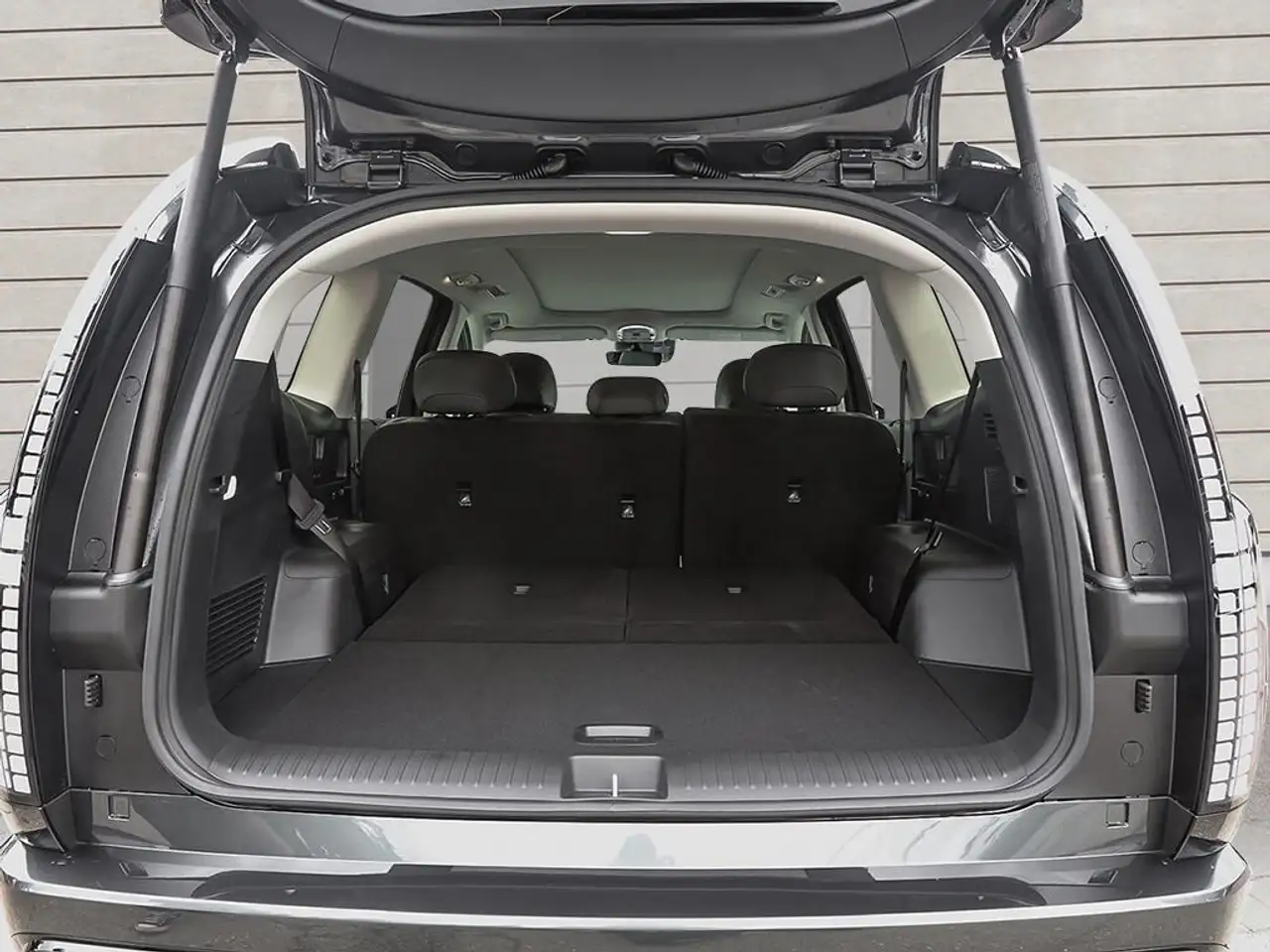 Hyundai IONIQ 9 снимка Hyundai IONIQ 9