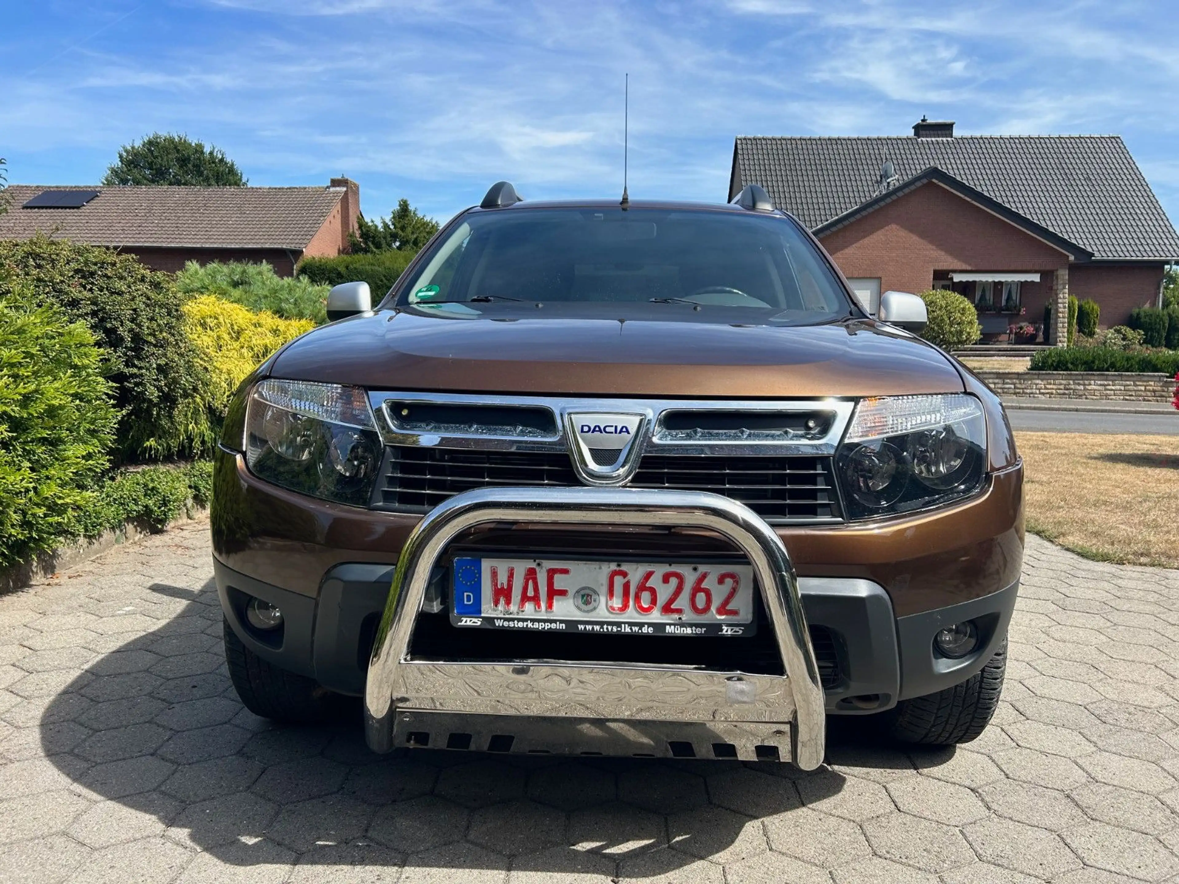 Dacia Duster I Laureate 4x4 Klima, AHK, Bullfänger — photo 6