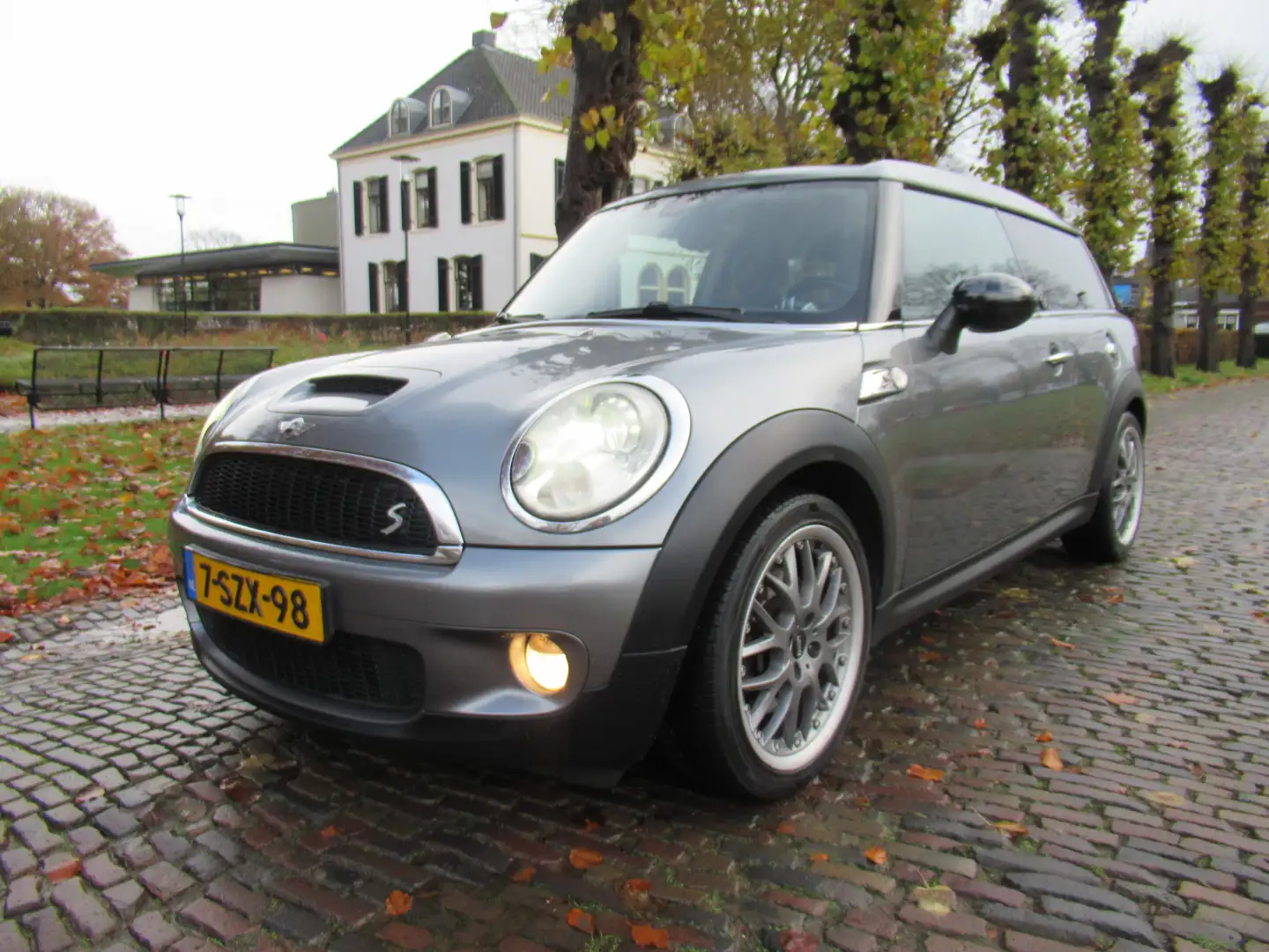 MINI Cooper S Mini 1.6 174 PK !! Airco Cruisecontrol Leer Stoelv Grijs - 1