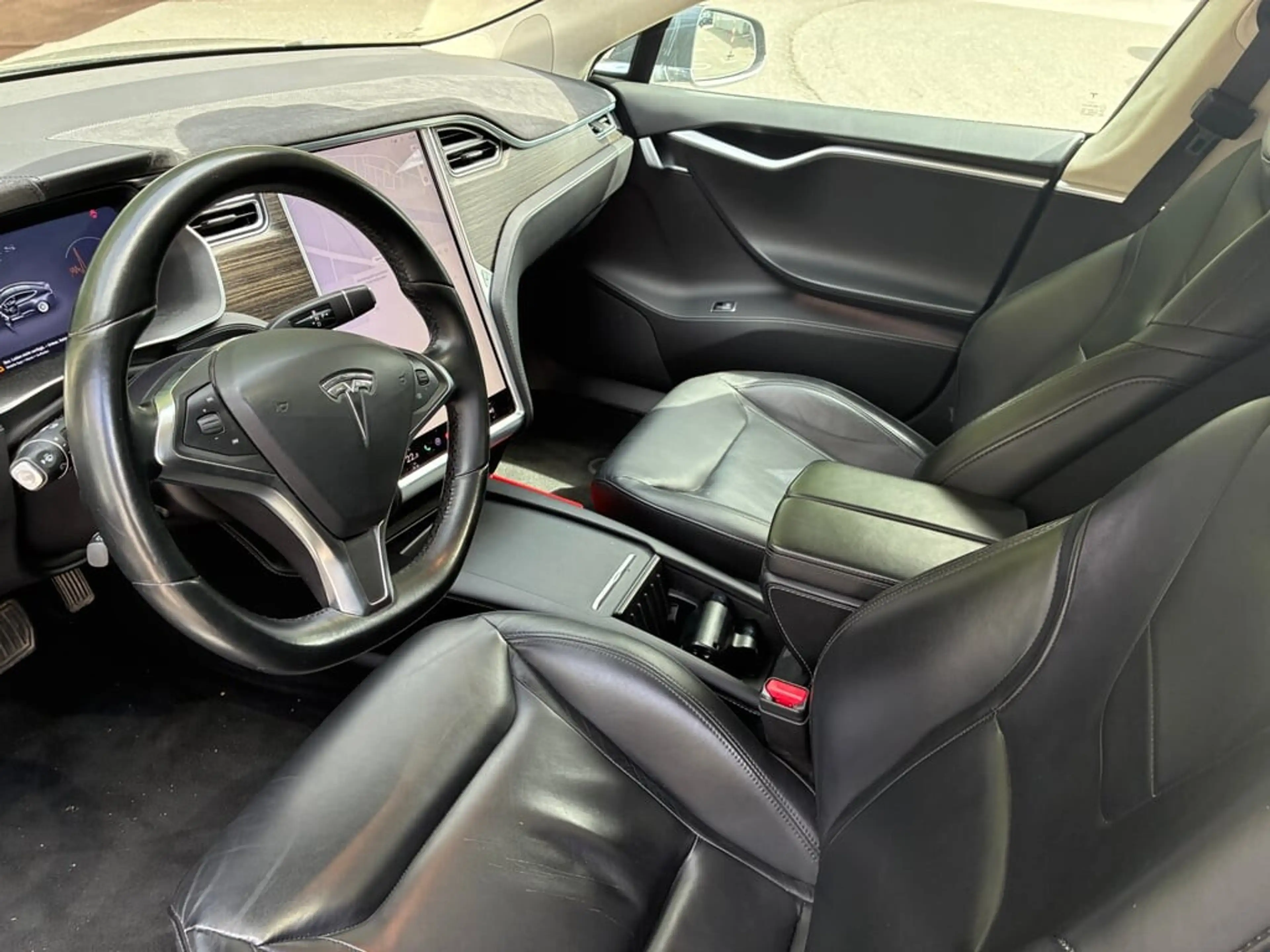 Tesla Model S Dual 90 kWh ** Panorama/Mwst.ausweisbar /mit Ba... — photo 9