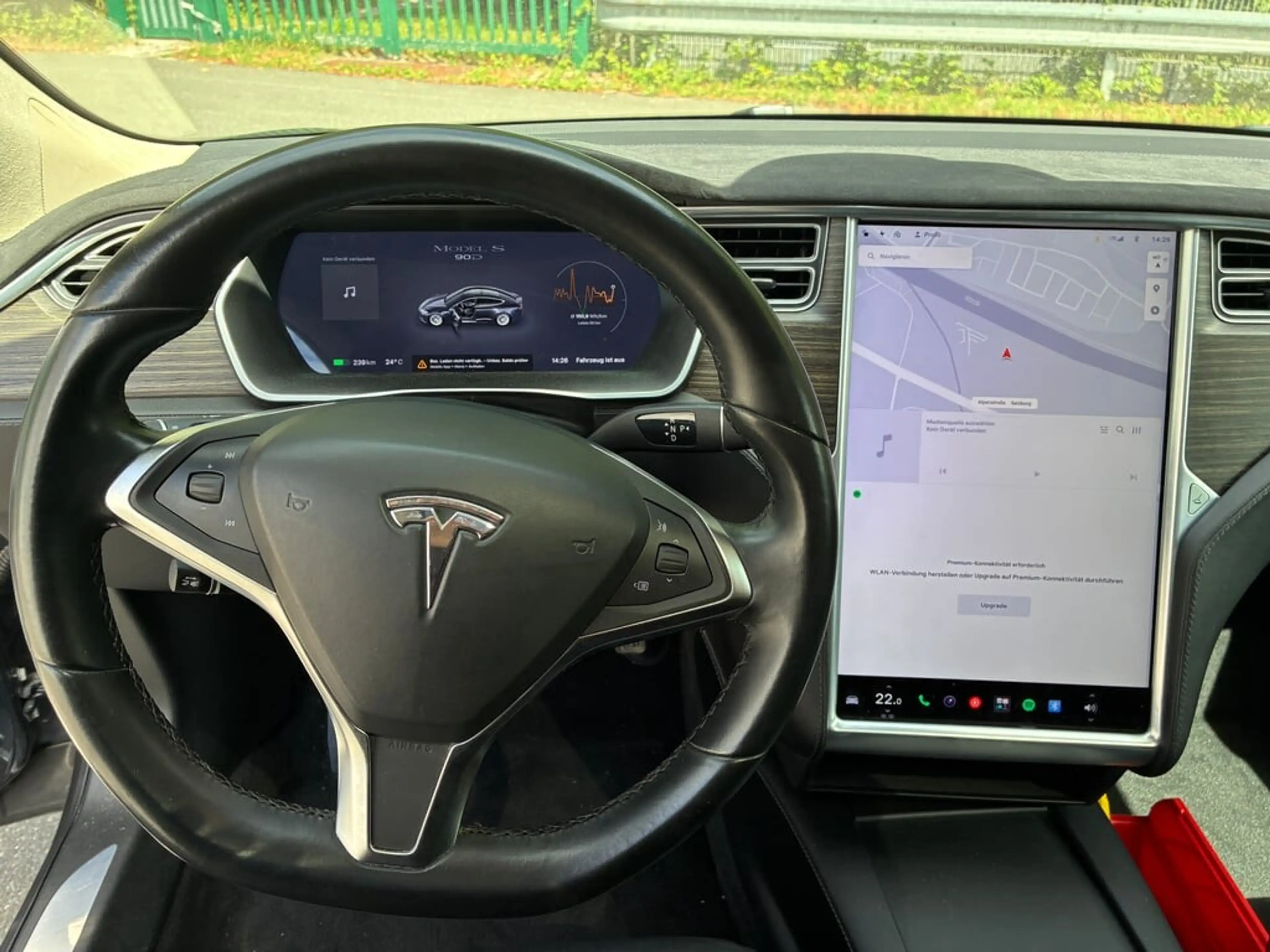 Tesla Model S Dual 90 kWh ** Panorama/Mwst.ausweisbar /mit Ba... — photo 8