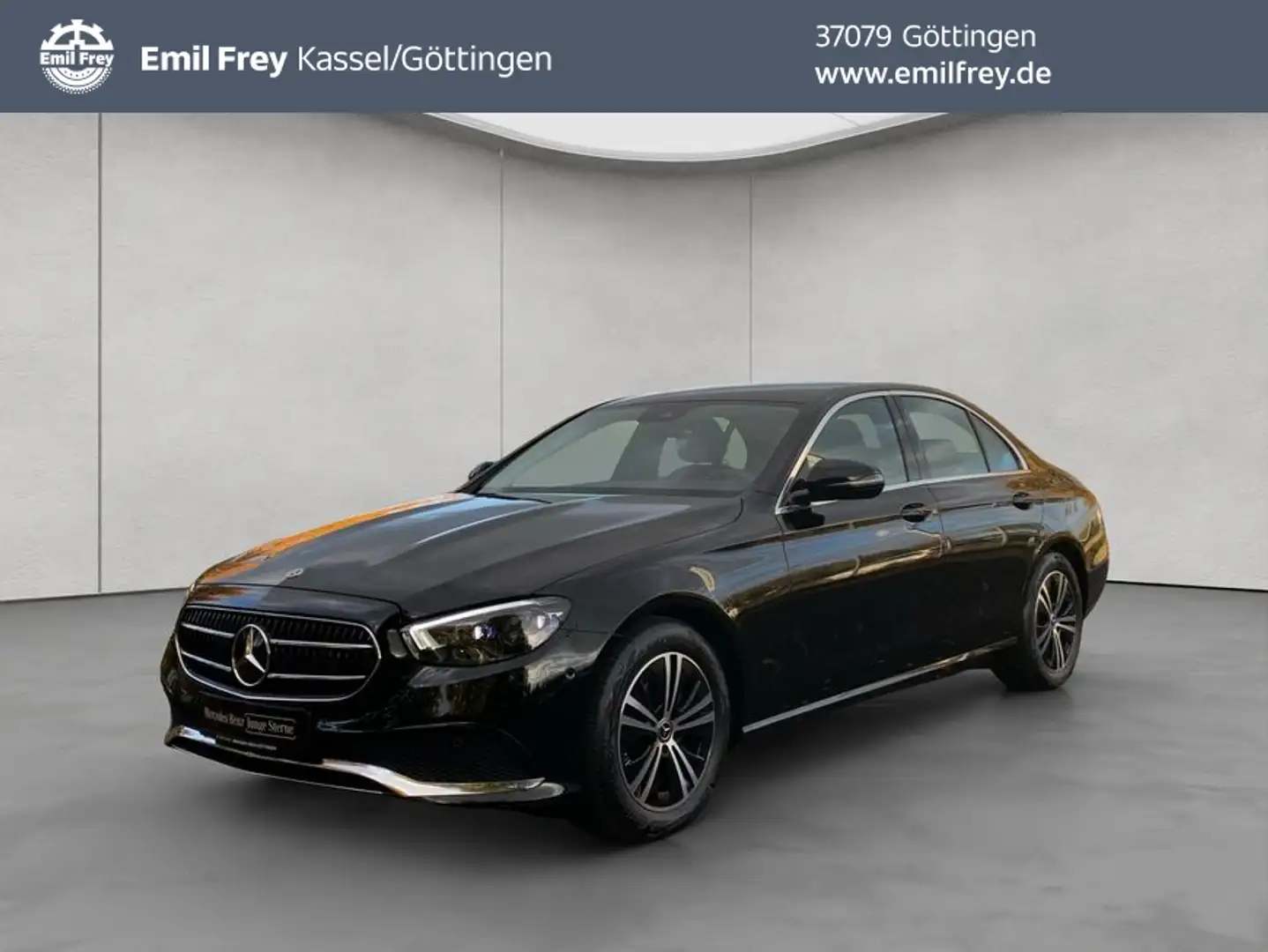 Mercedes-Benz E 220 E-Klasse Schwarz - 1