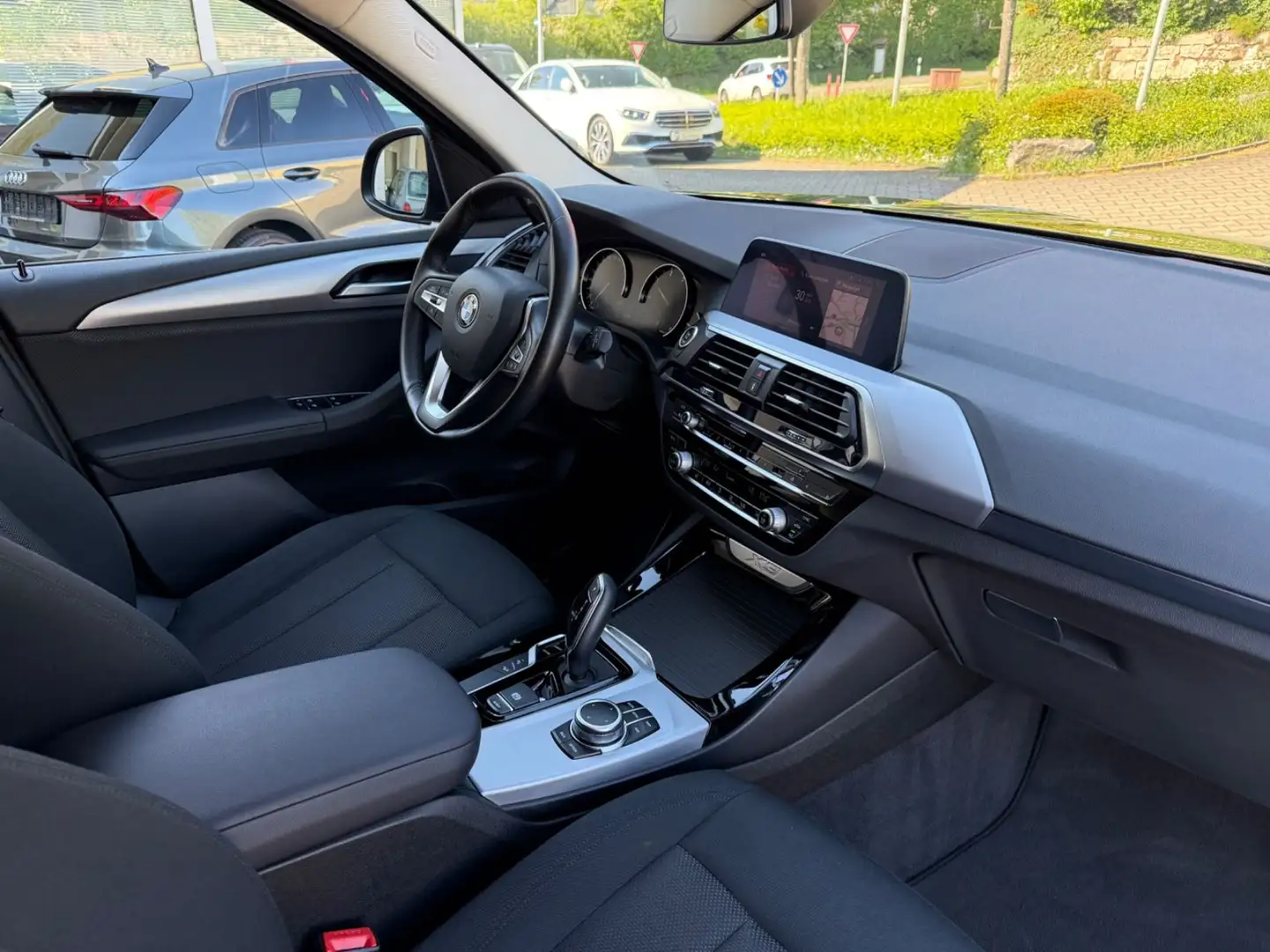 BMW X3 xDrive 20 d LiveCockpit+ Business LED HIFI Gris - 2