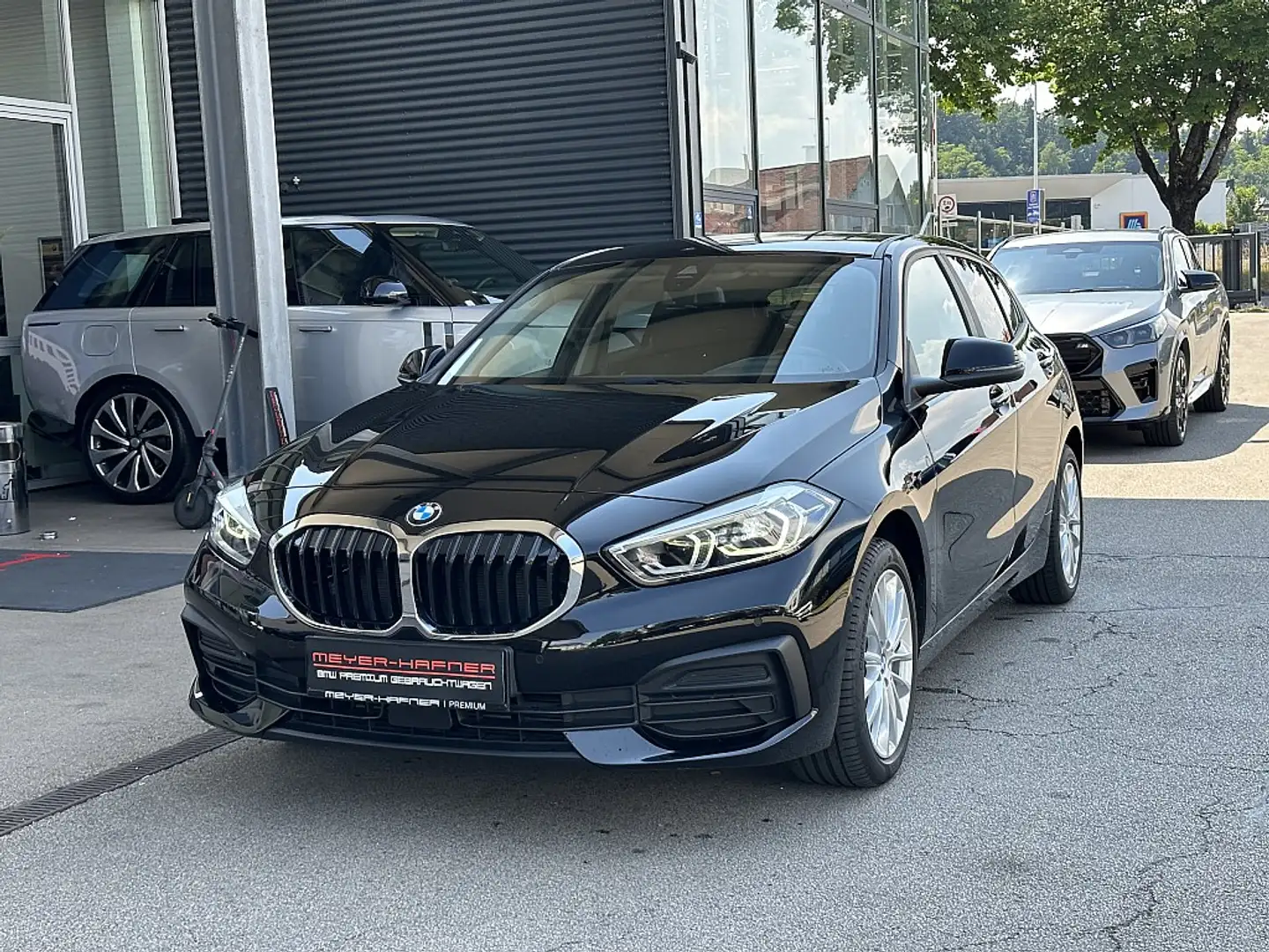 BMW 118 i Aut. 1.Besitz, Care Paket, Ö-Auto Zwart - 2