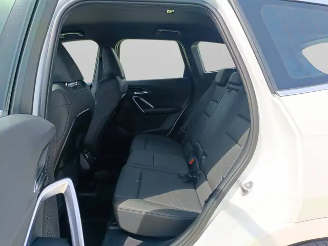 BMW X1 view 9