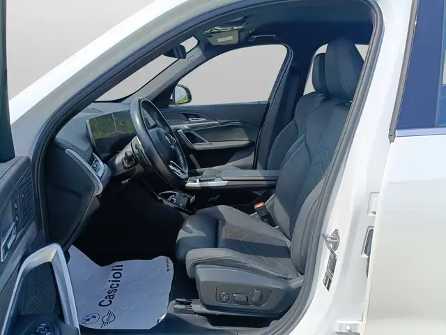 BMW X1 view 8