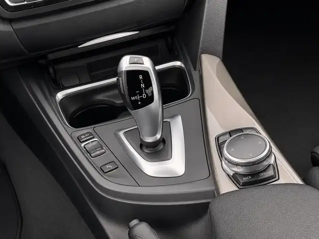 BMW 4 Series view 15