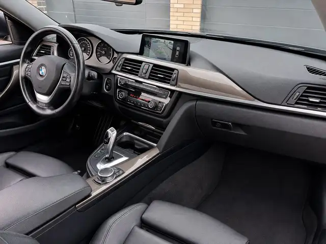 BMW 4 Series view 12
