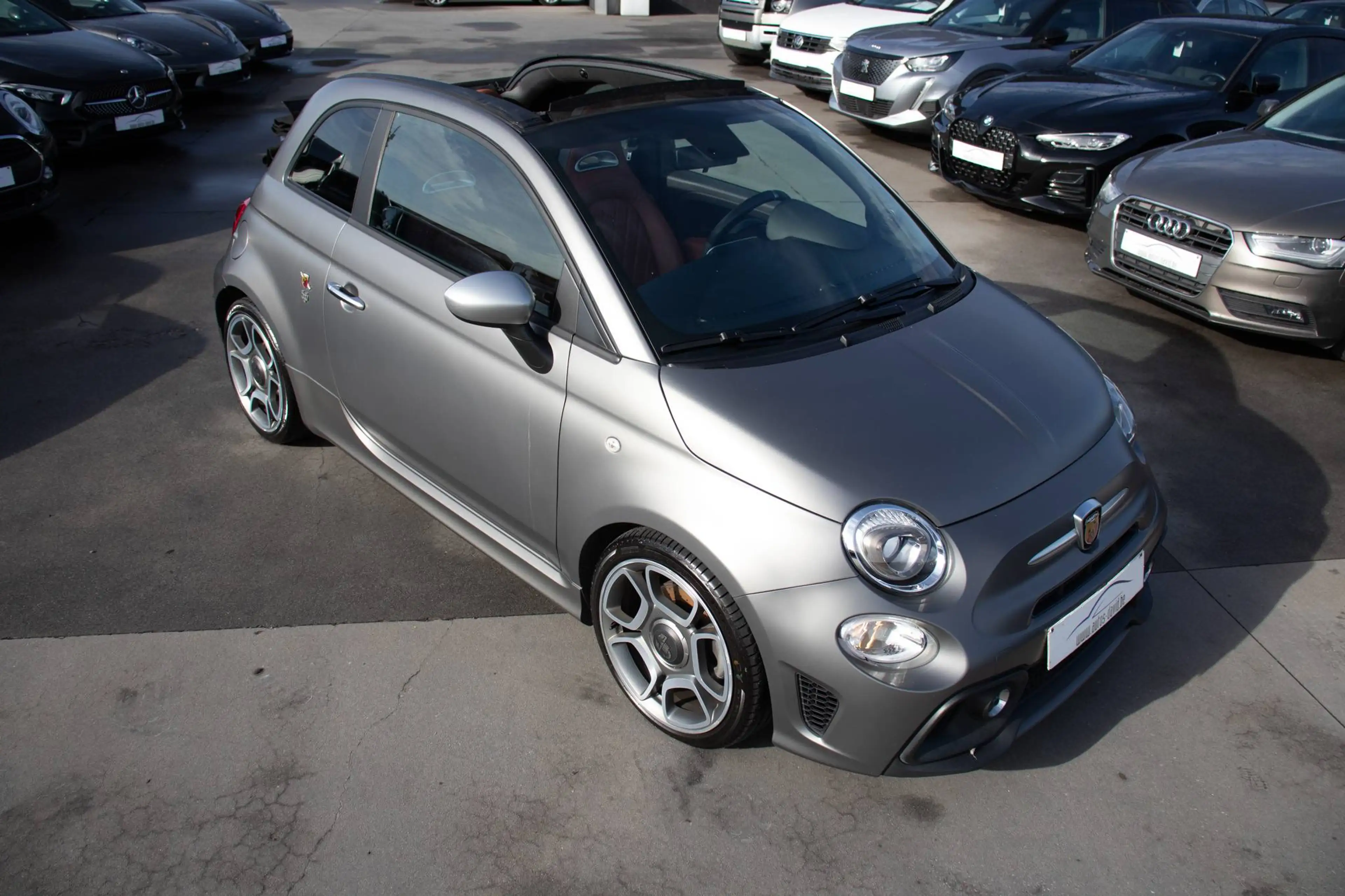 Abarth 595 Turismo Cabrio 1.4 T-Jet / 1 EIGENAAR / HISTORIEK / GRIGIO ASFALTO / LEDER / APPLE CARPLAY / PARKEERSENSOREN — photo 5